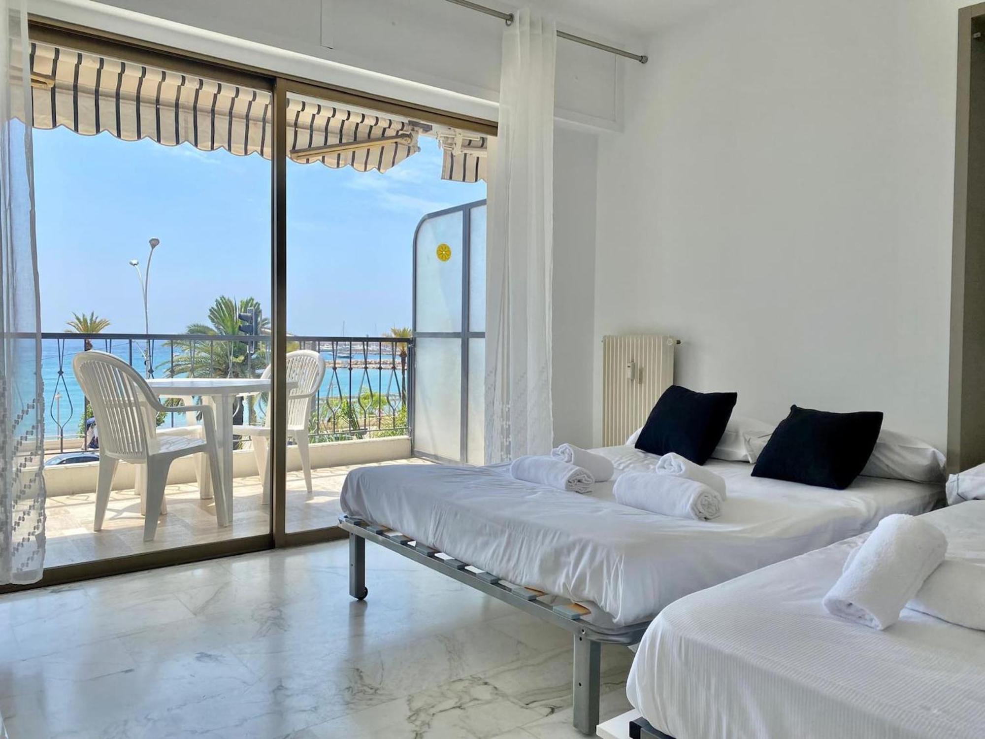 Le Mona Lisa, Vue Mer, Balcon Menton Bagian luar foto